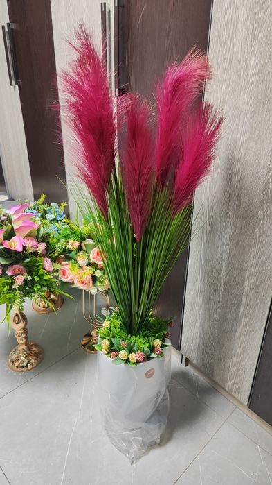 Suniy gullar  darxlar va kashpo