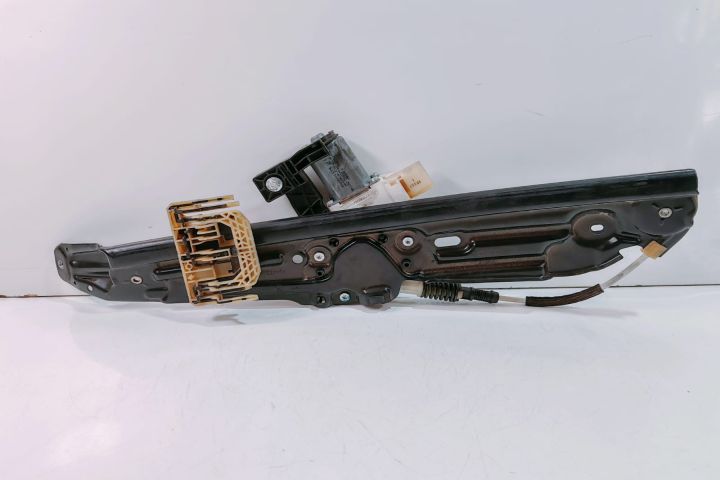 Macara  stanga spate cu motoras 7182121F10S BMW Seria 5 F10 (facelift