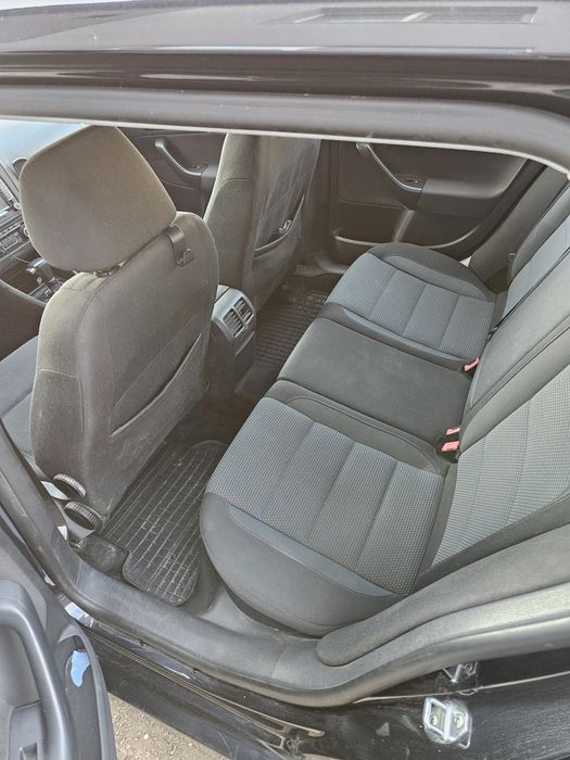 VOLKSWAGEN Golf 2010 — imagine 5