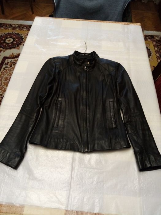 Haină de piele naturala scurtă damă.