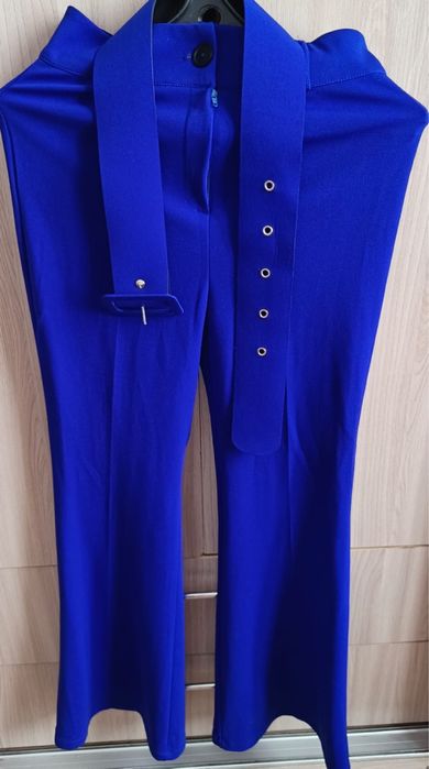 Продам одежды;костюмы платье и др