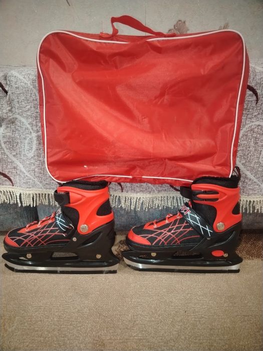 Продам коньки 6000