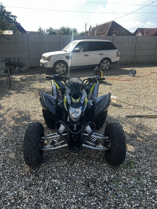 Vand doua quad supermoto 400cc modificate de teren