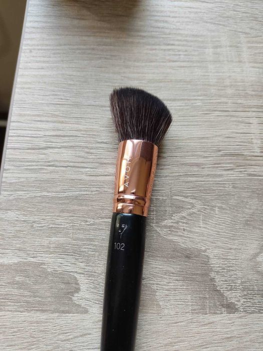 Различни четки за грим