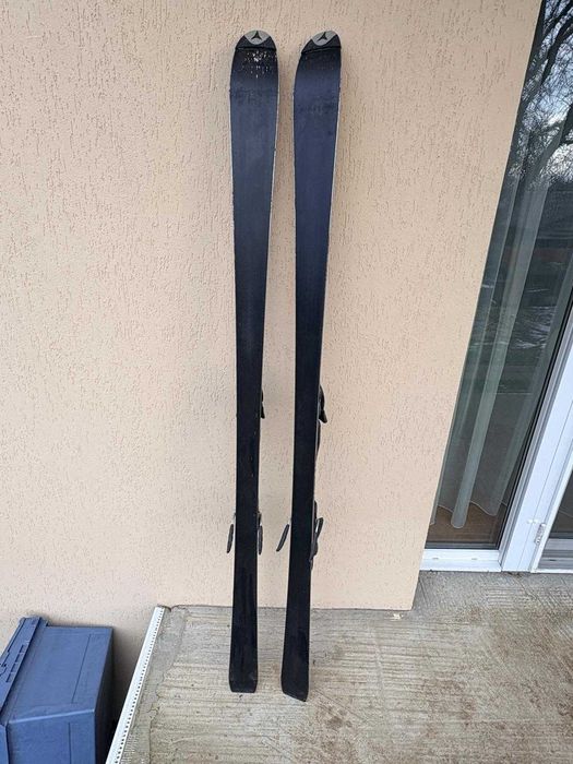 Ski-uri Atomic betacarve