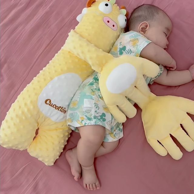 Полезная игрушка для младенца