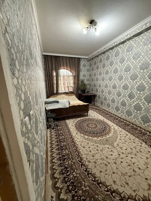 Vokzal qizil domda 2 xonali kvartira sotiladi
