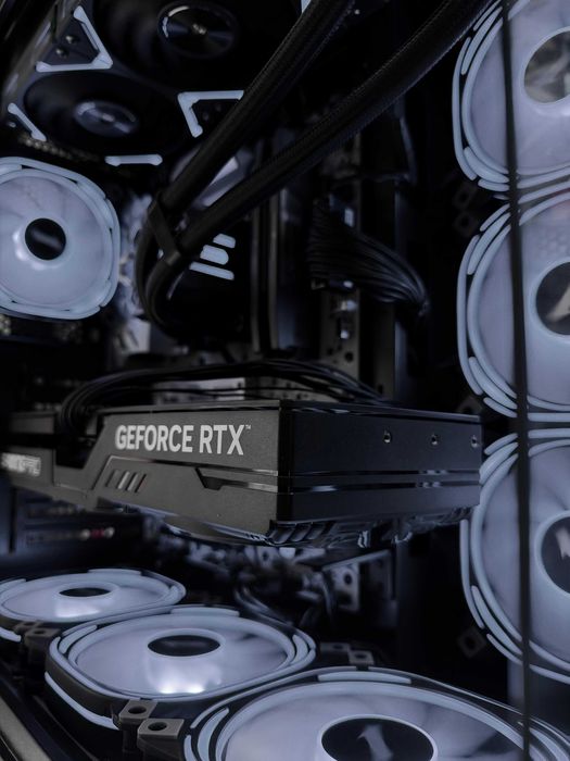 PC Gaming Ryzen 7 9800X3D /RTX 5070/32GB, SSD 1TB/ RATE-Garantie TVA