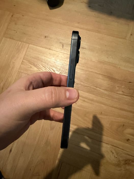 Като нов - Iphone 15 PRO 1TB, 100% батерия и много аксесоари