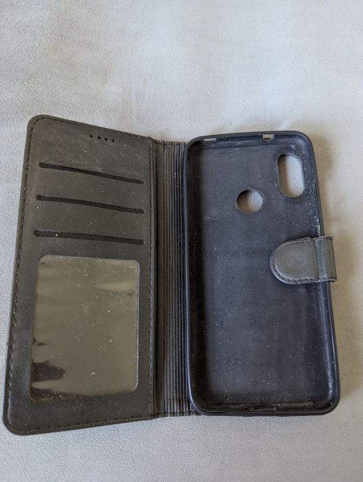 Предлагам калъфи за GSM