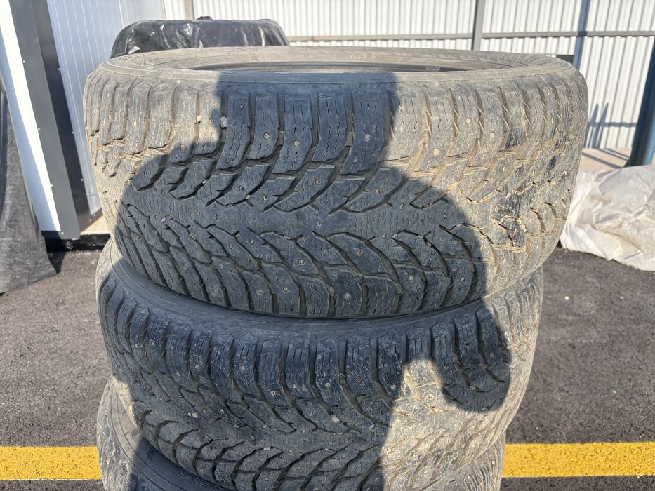 Продам шины 285/50/20