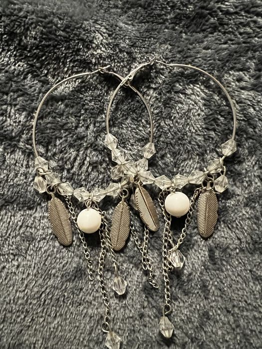 Обеци за повод или всеки ден