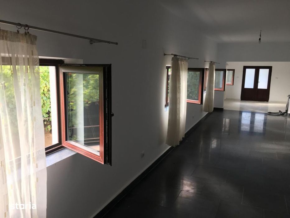 Casa spatioasa 184 mp de vanzare – Sadova, Dolj