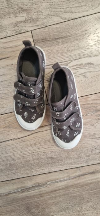 Бели кецове Н&М, Тom Tailor, 32 номер