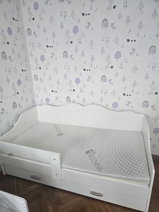 2 бр. Детски легла с матрак и подматрачна рамка