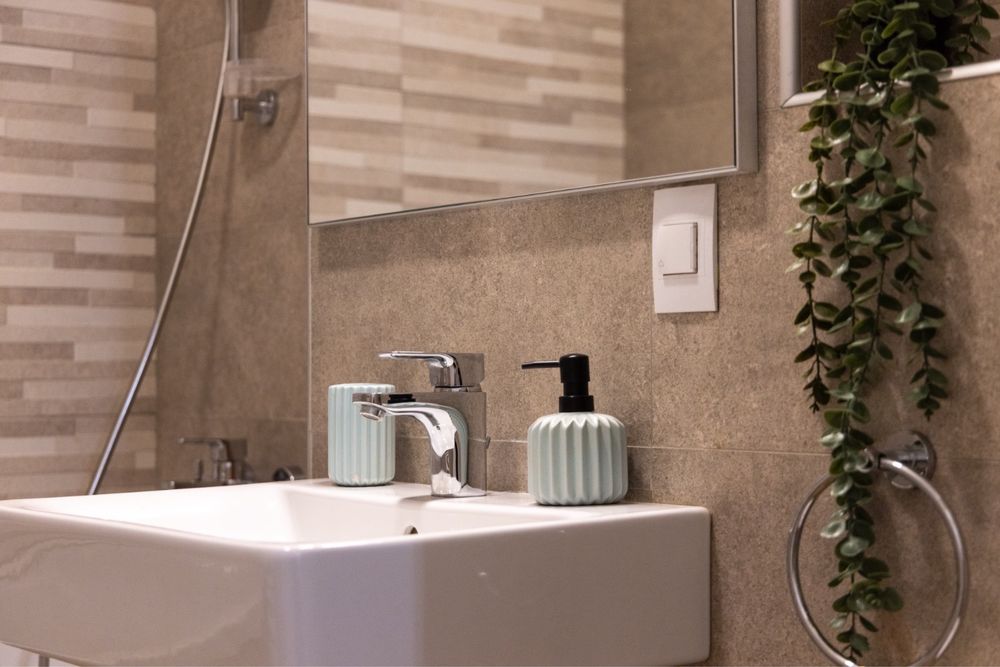 Cazare regim hotelier Brasov( zona mall Coresi)