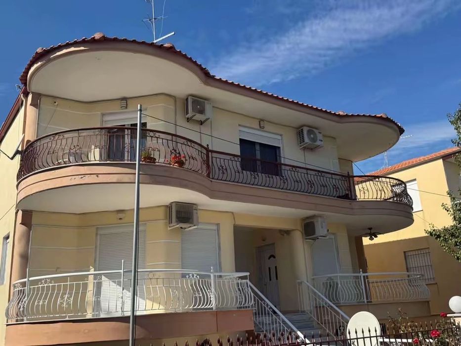 Продава се Тристаен апартамент в Петрич - 100 кв.м за 1950 €/кв.м - Снимка #16