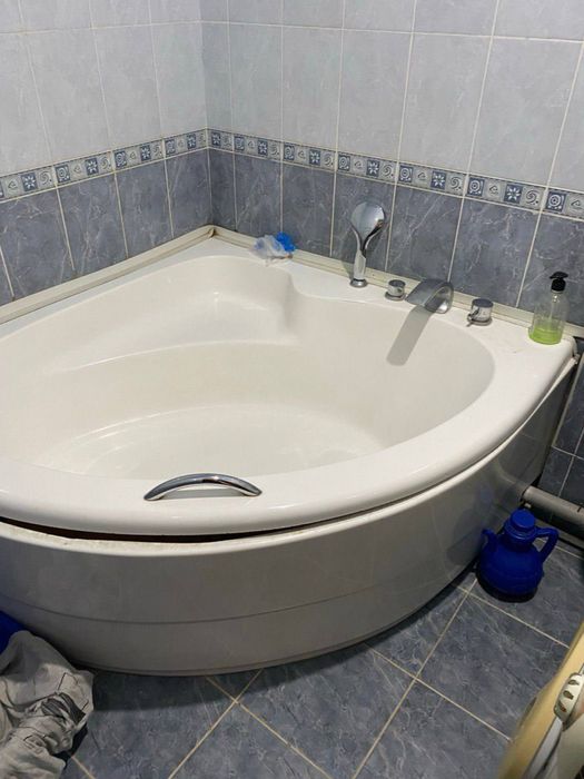 Срочно Продается 2/2/4  Куйлюк массив 4 Франция