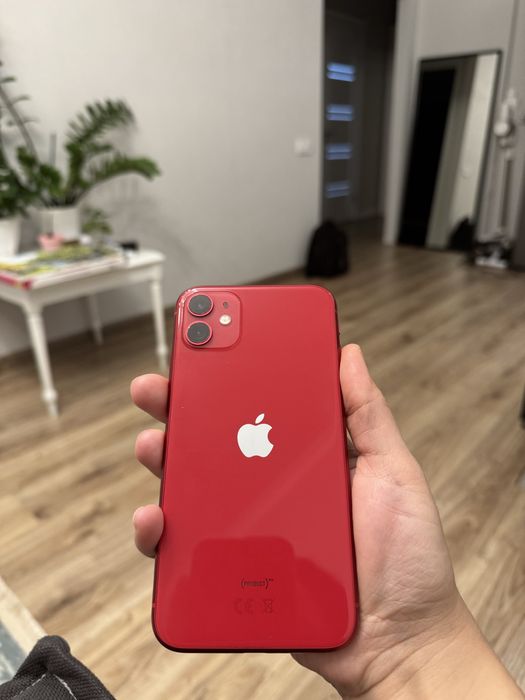 Продам IPhone 11