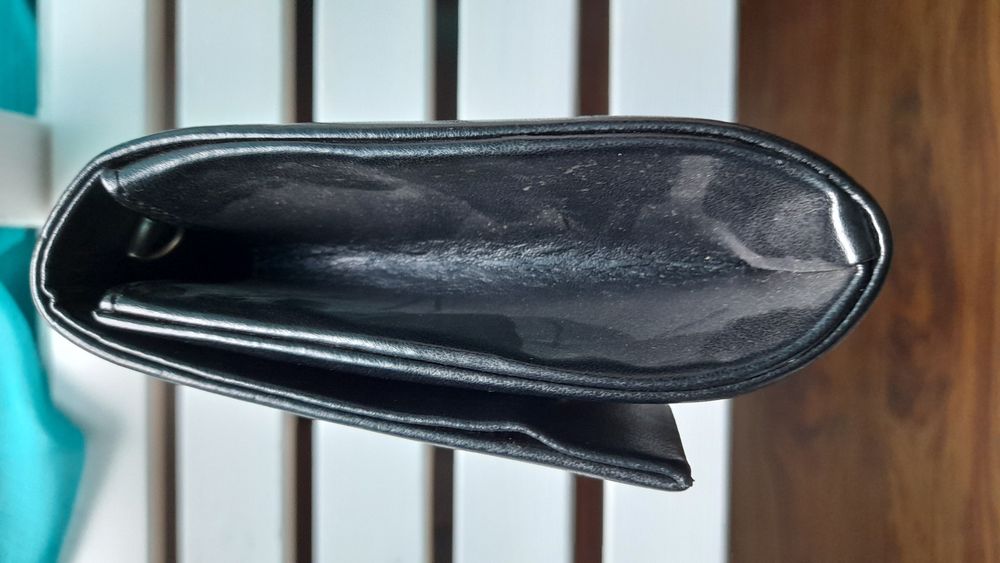 Дамска чанта тип портмоне