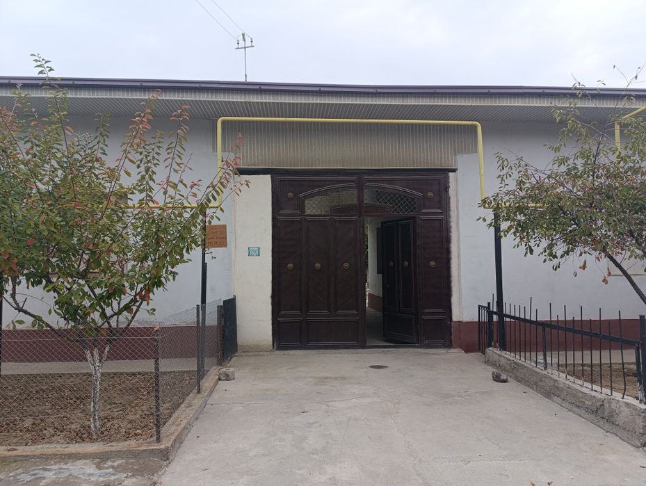 Hovli sotiladi 6 sotix