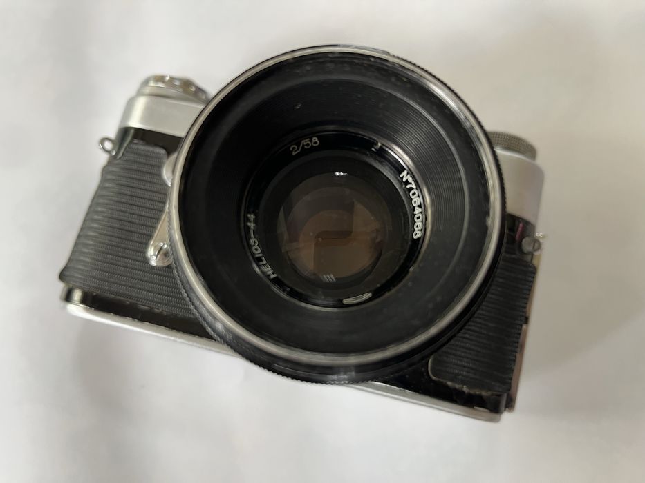 Aparat foto de colectie Zenit 3M pe film cu Zebra Helios primul tip
