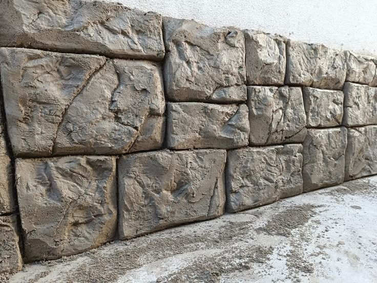 Барельеф, имитация скалы