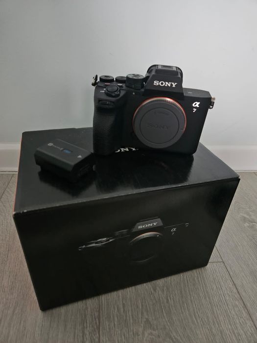 Sony alpha IV body