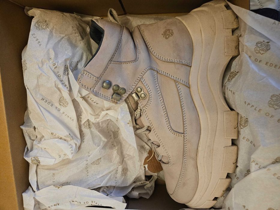 Светло Сиви Зимни обувки/ Боти Apple of Eden