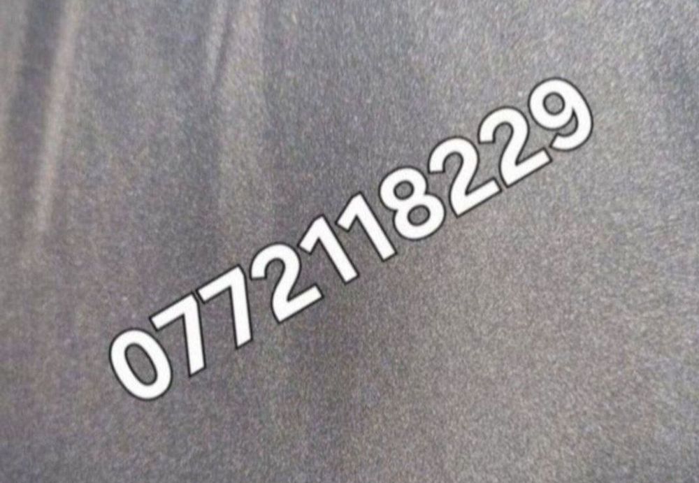 Telefon Oppo cu touchscreen