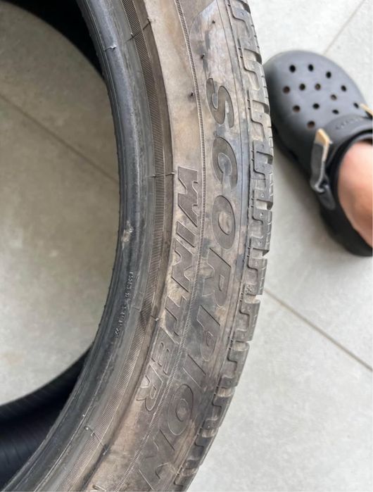 Pirelli Set 2 cauciucuri  305 35 r21