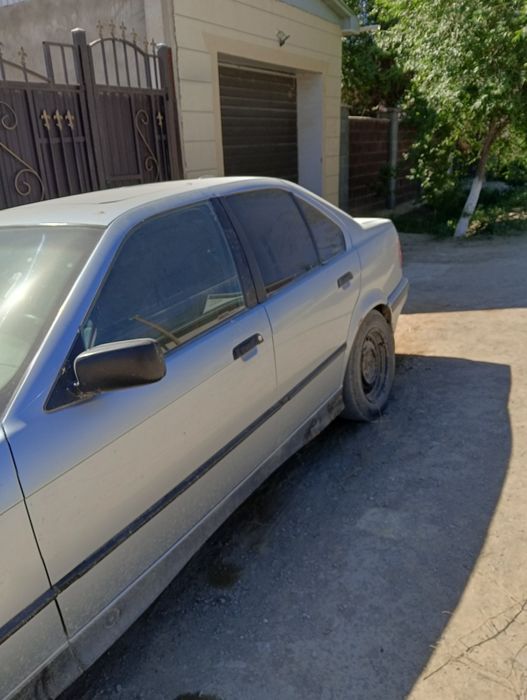 Продам машину  БМВ