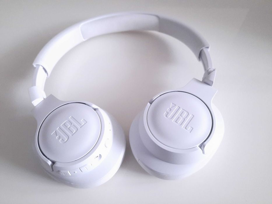 Vand casti JBL Tune 720BT