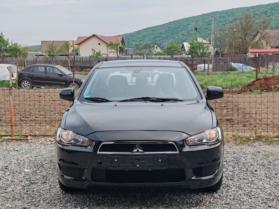 Mitsubishi Lancer 1.5i 109cp 2010