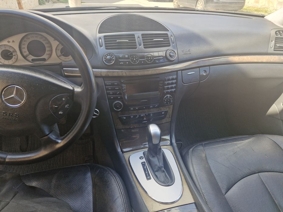 Мерцедес  Е class w211 Avangarde