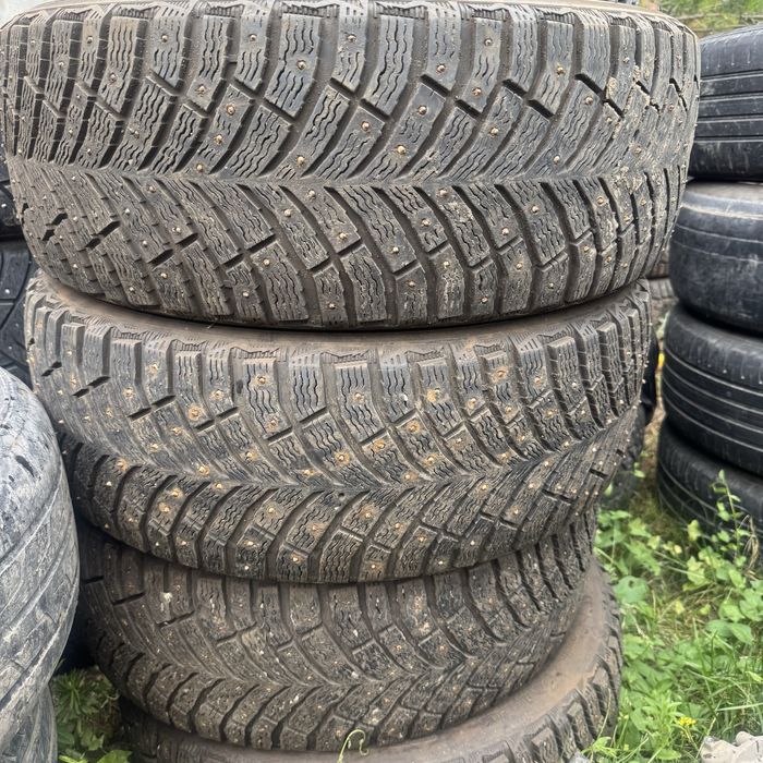 Продам зимние шины R17