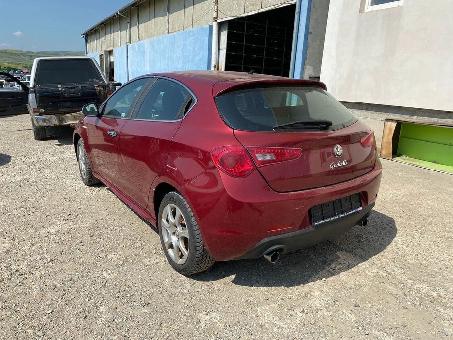 Dezmembrez piese Alfa Romeo Giulietta