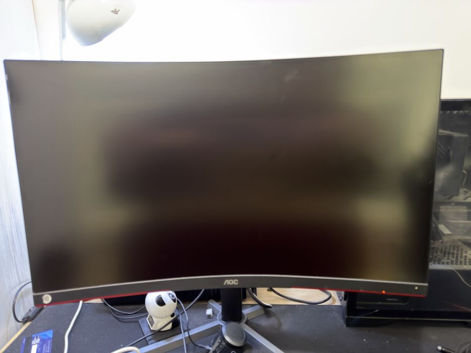 AOC  CQ27G3Z 27’ 240Hz QHD 2K curved gaming monitor