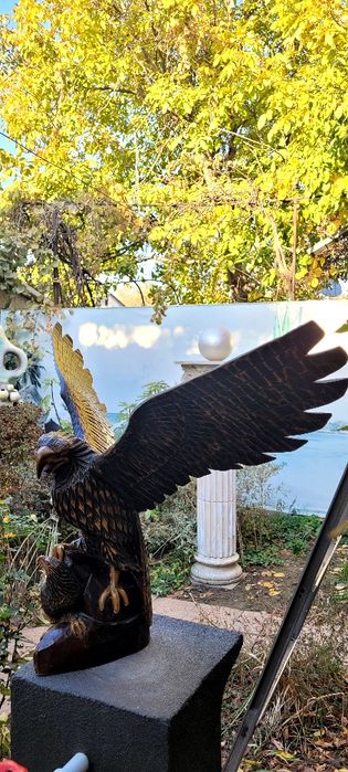 Орел с орлёнком из дерева раритетный