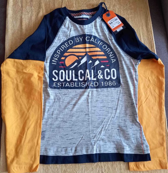 Нови блузи с дълъг ръкав