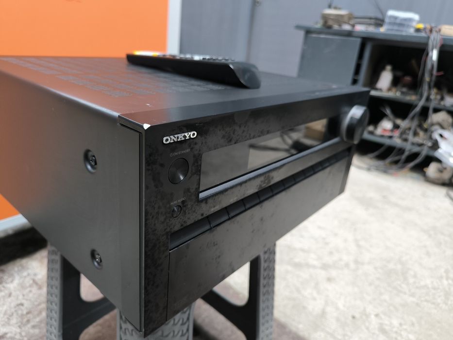Onkyo tx nr 818  7x135 watt