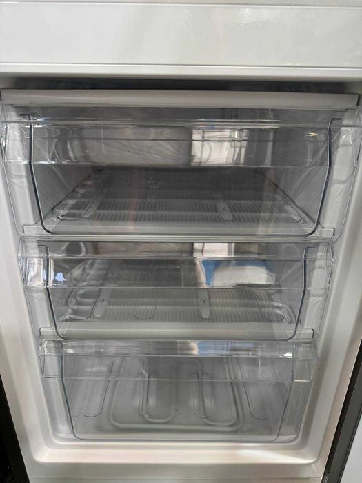 Холодильник Ziffler BRF-239BFDG DeFrost A+ 268L