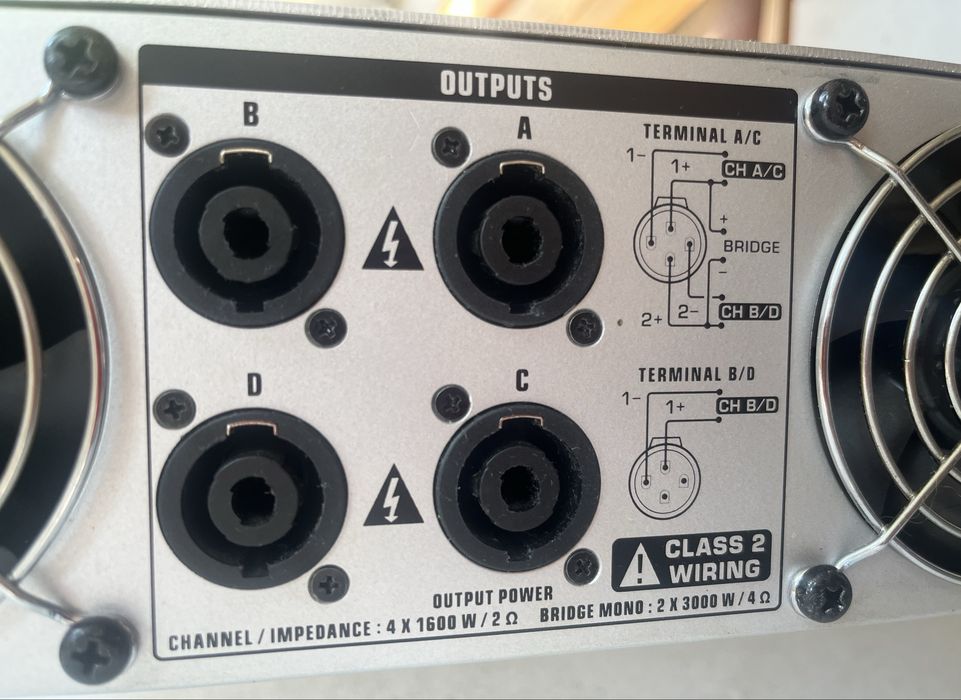 Amplificator 4 canale Behringer NU4-6000