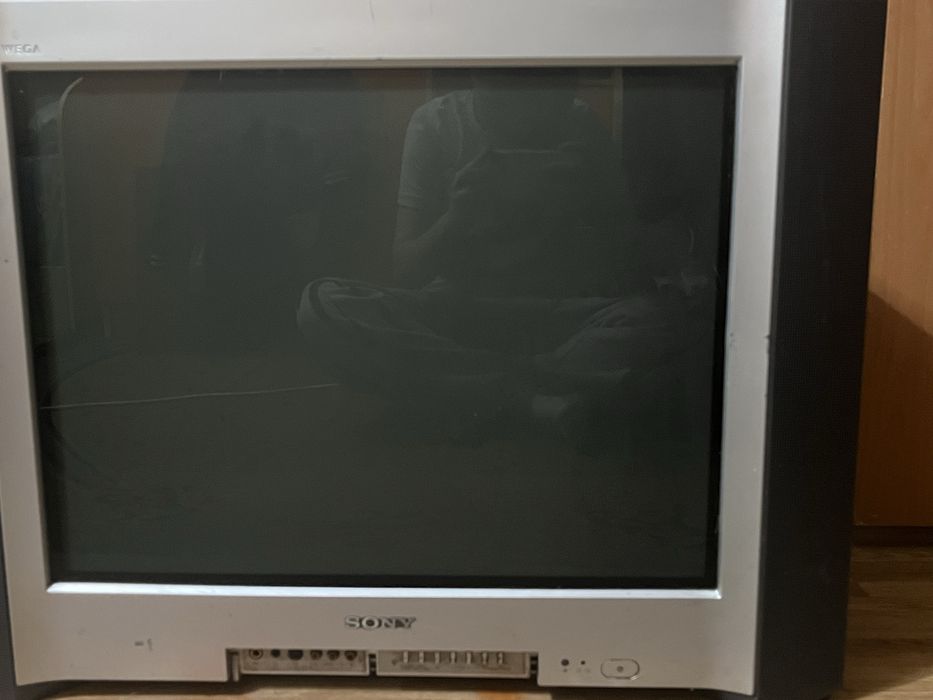 Продам телевизор