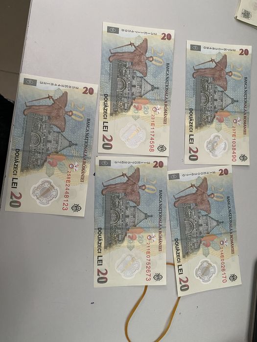 Vand bacnote 20 de lei