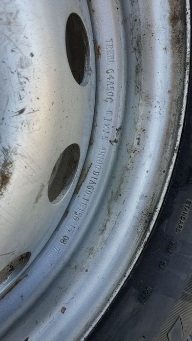 Продам запаску на Ларгус