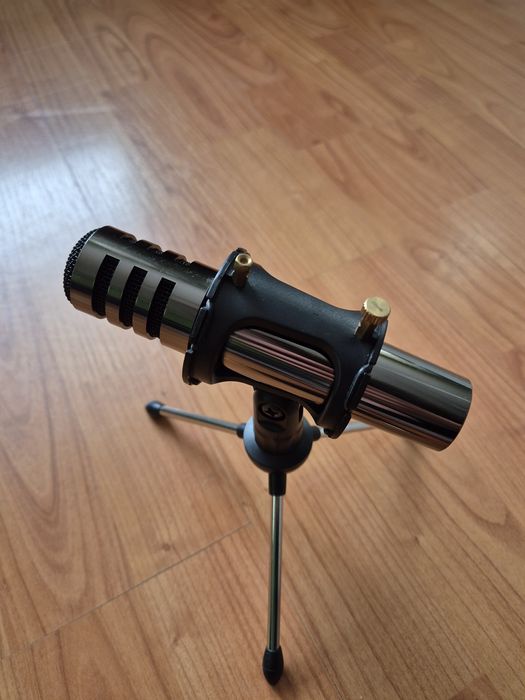 Microfon cu trepied – ideal podcast, TikTok, YouTube