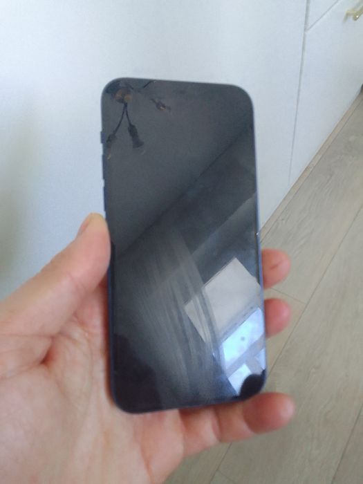 Продам айфон 12 128 гигов