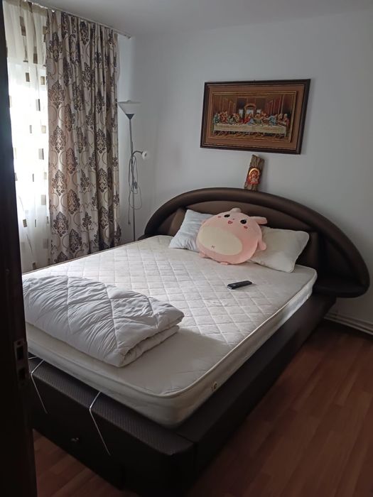 Inchiriez apartament