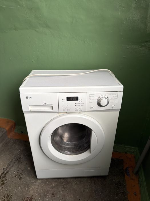 Стиральная машина на запчасти. Самовывоз бесплатно.